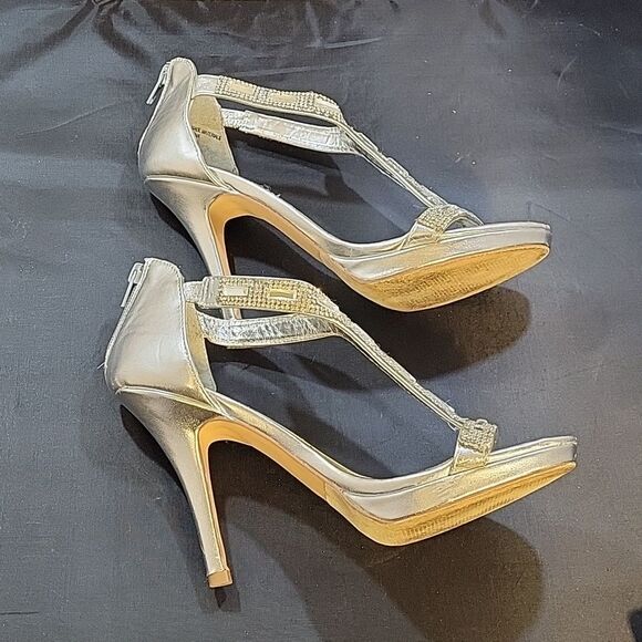 DOLCE BY MOJO MAXY JEWEL EMBELLISHMENTS ROUND TOE HIGH HEEL STILETTOS SANDAL - Picture 12 of 14